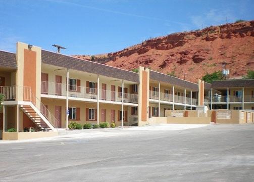 Economy Inn & Suites St. George Dış mekan fotoğraf